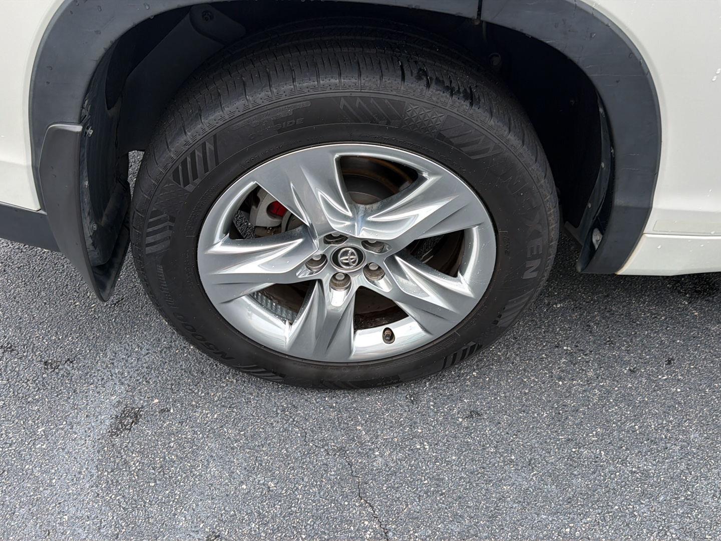 Used 2018 Toyota Highlander SUV