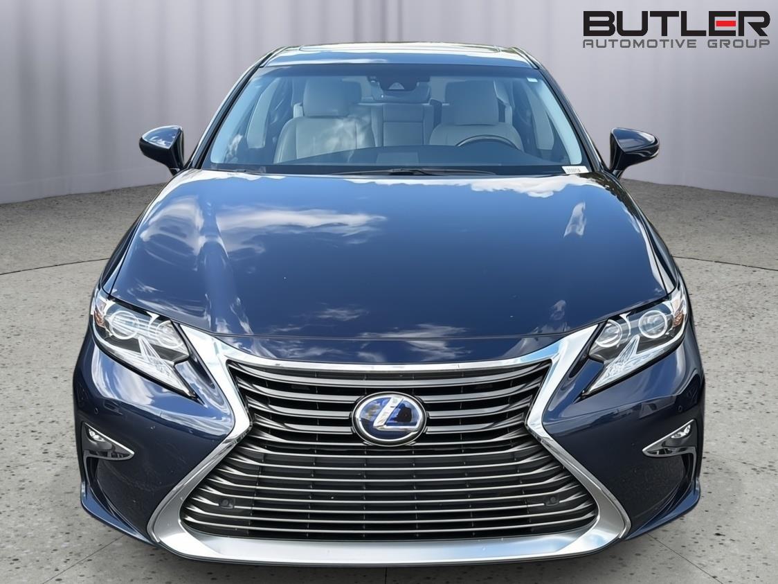 Used 2017 Lexus ES Sedan