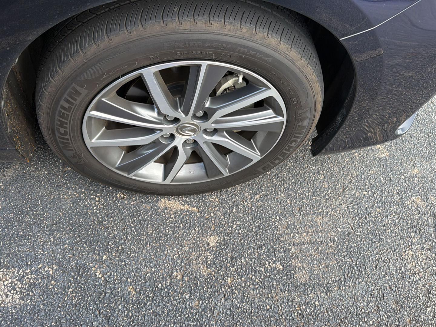 Used 2017 Lexus ES Sedan