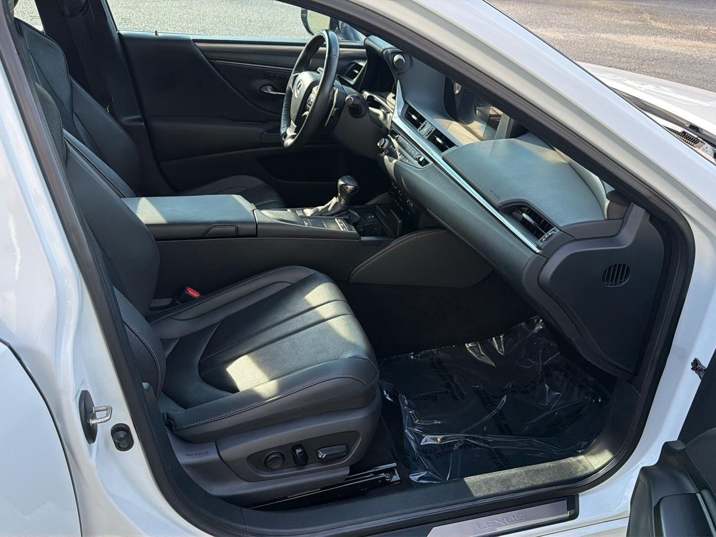 Used 2021 Lexus ES Sedan