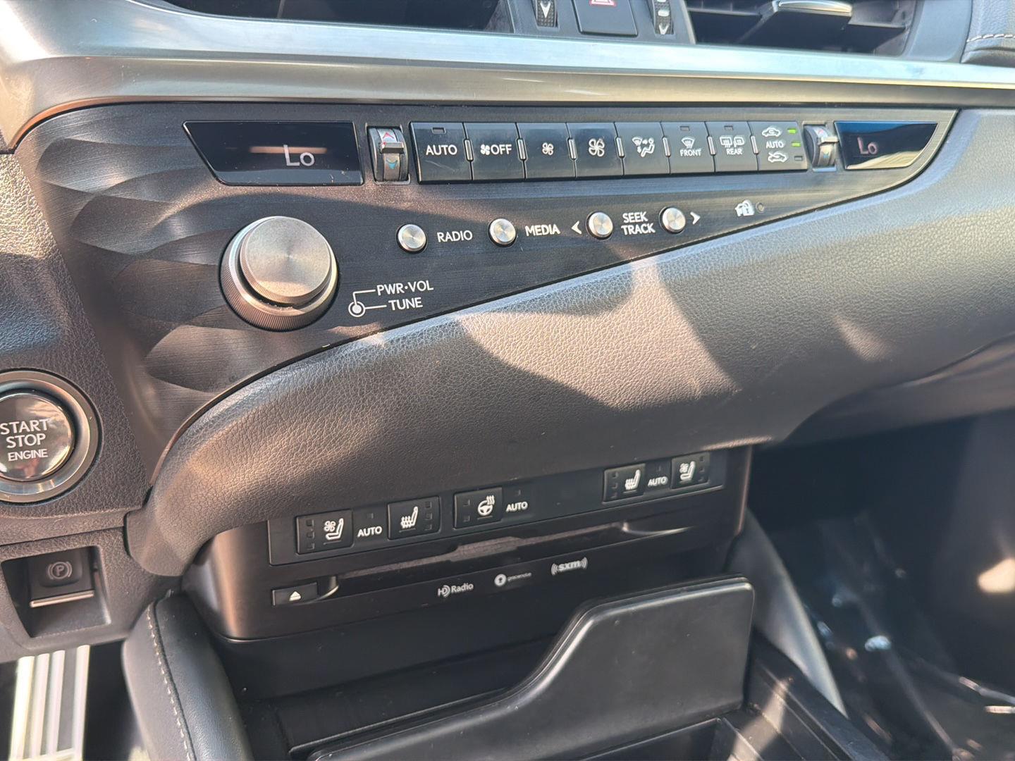 Used 2021 Lexus ES Sedan