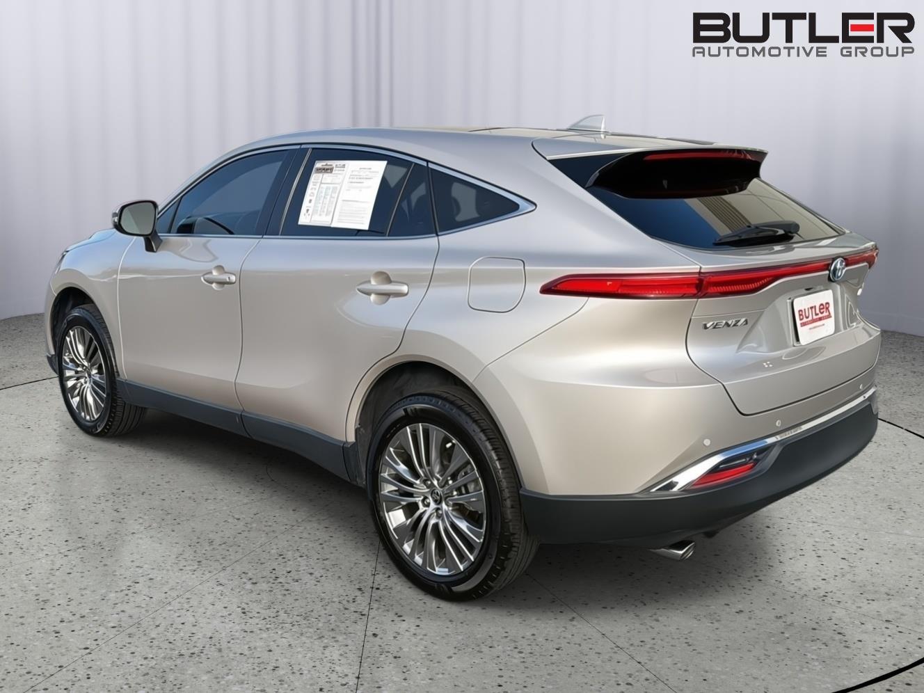 Used 2023 Toyota Venza SUV