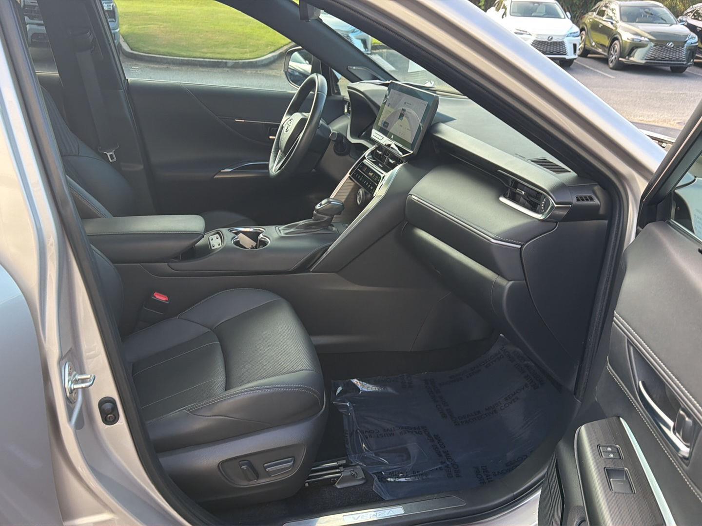 Used 2023 Toyota Venza SUV