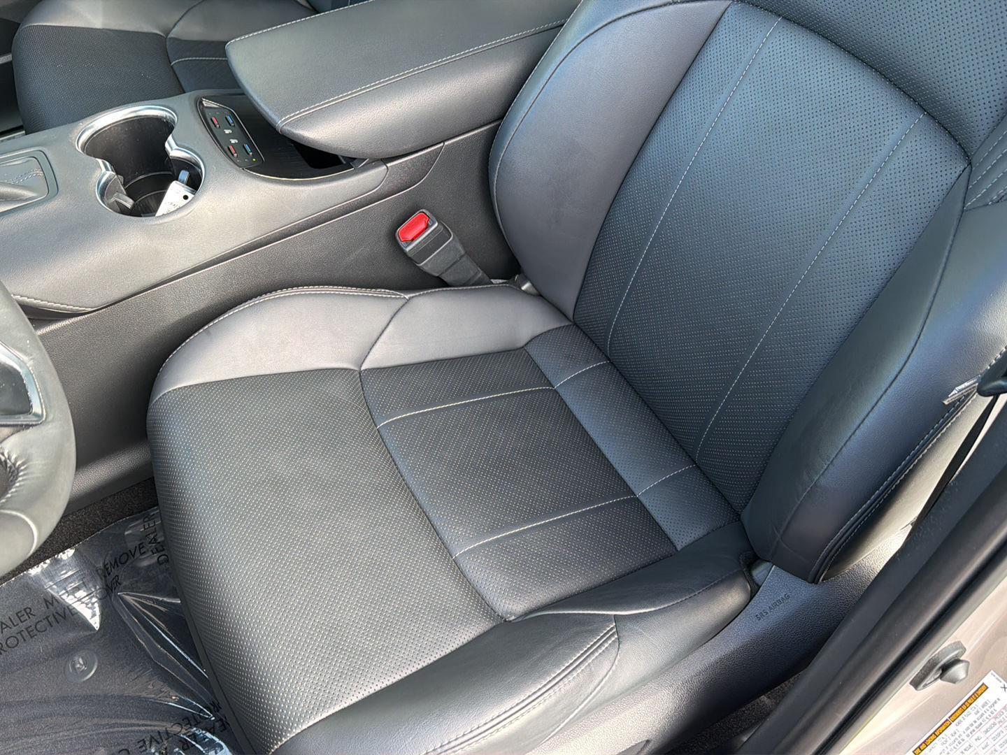 Used 2023 Toyota Venza SUV