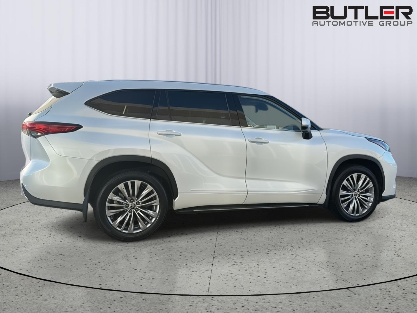 Used 2022 Toyota Highlander SUV