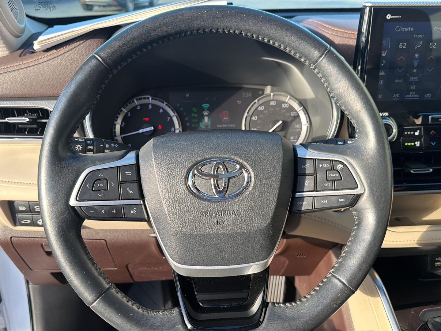 Used 2022 Toyota Highlander SUV