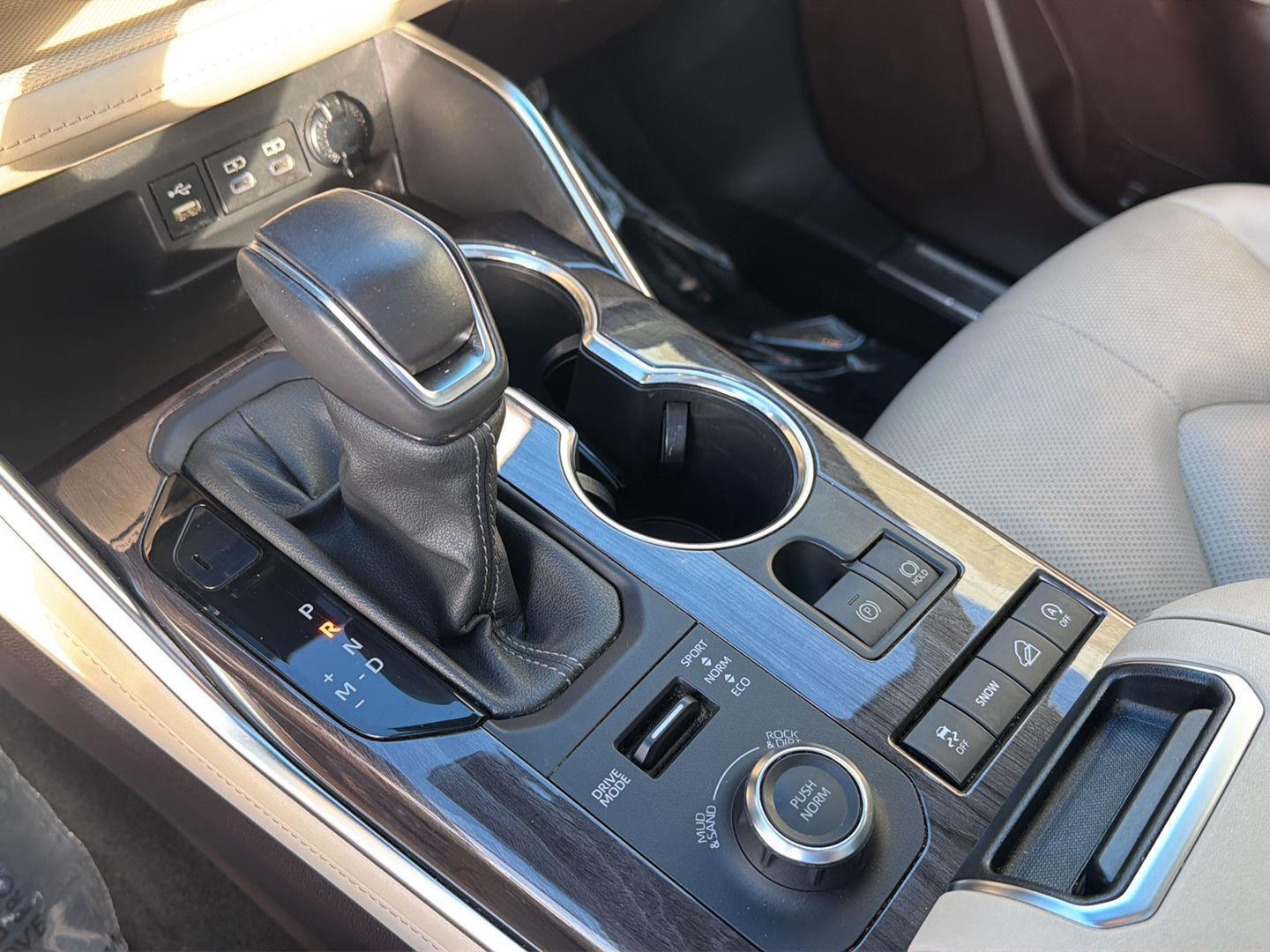 Used 2022 Toyota Highlander SUV