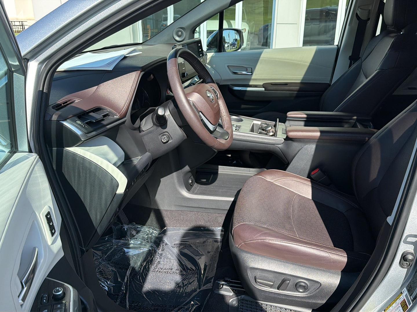 Used 2022 Toyota Sienna Van