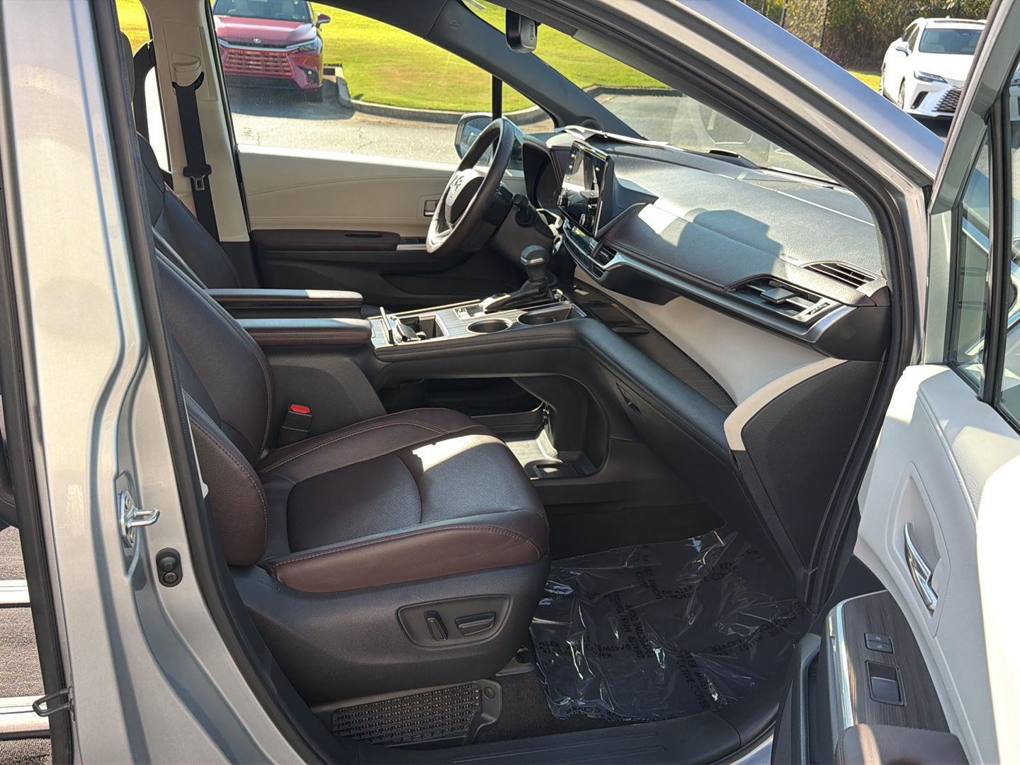 Used 2022 Toyota Sienna Van
