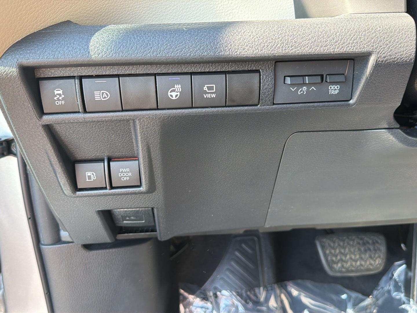 Used 2022 Toyota Sienna Van
