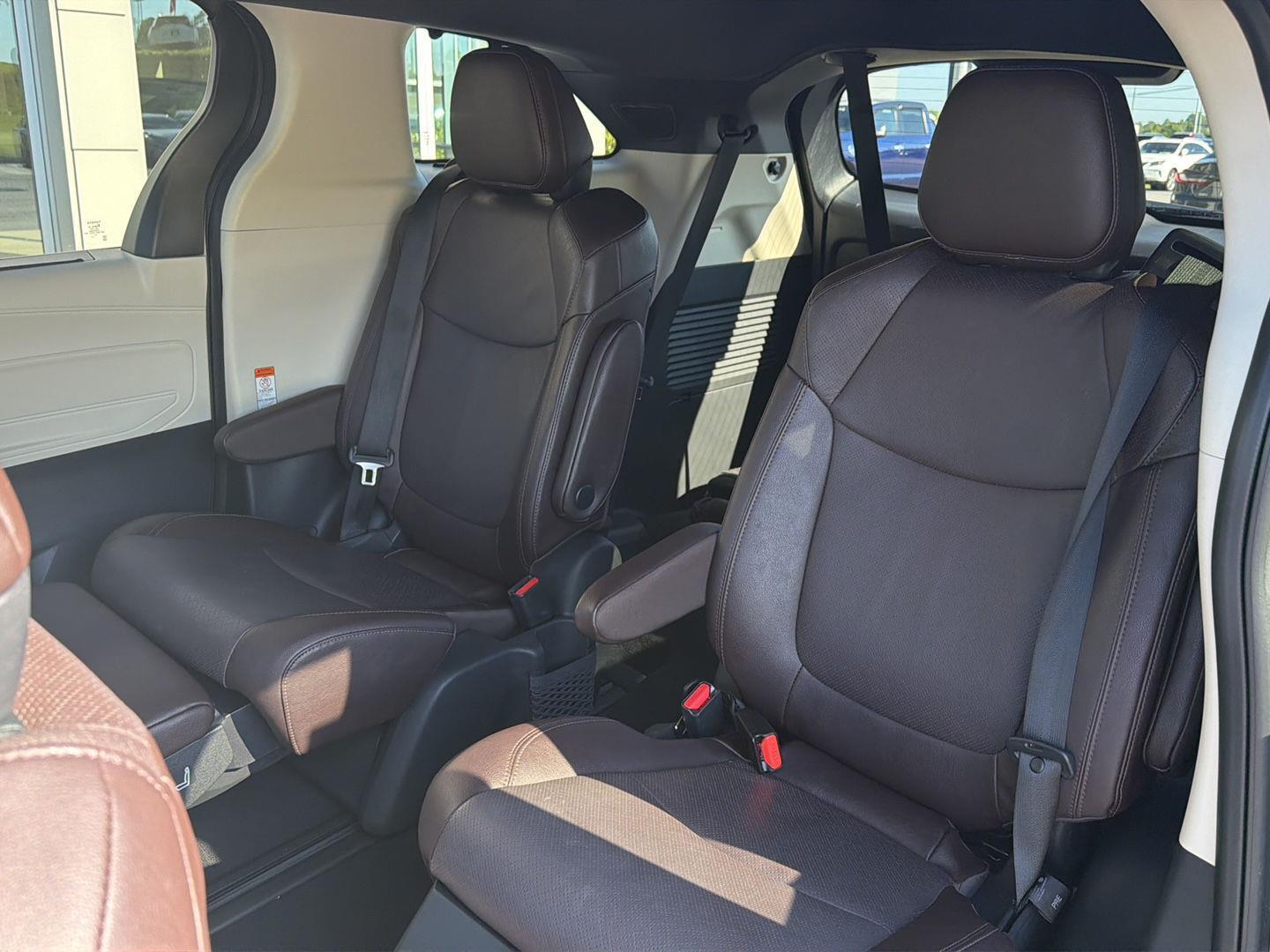 Used 2022 Toyota Sienna Van