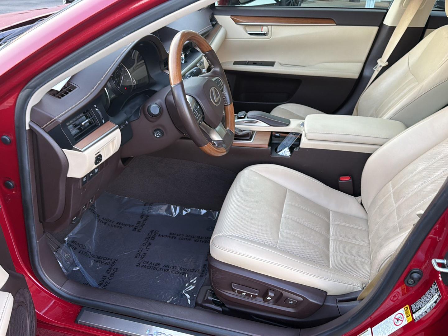 Used 2018 Lexus ES Sedan
