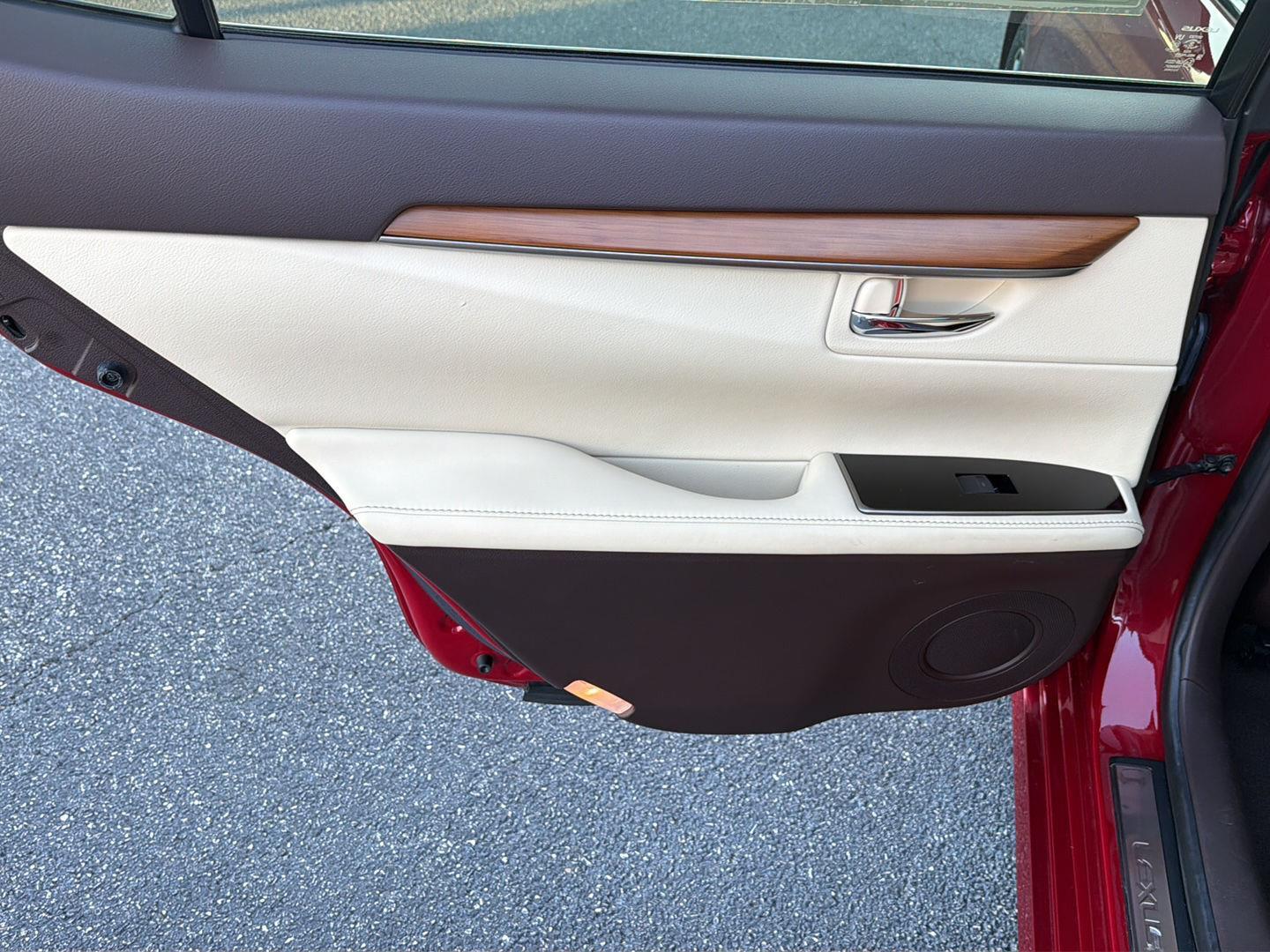 Used 2018 Lexus ES Sedan