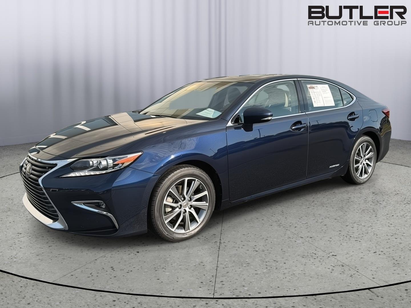 Used 2017 Lexus ES Sedan