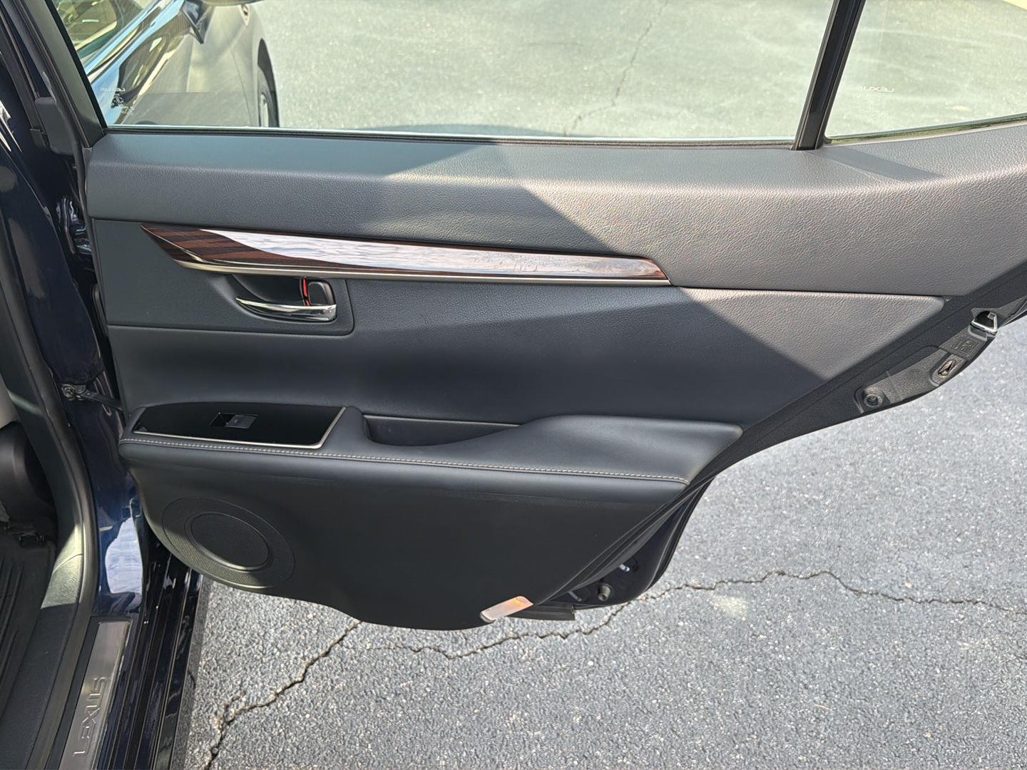 Used 2017 Lexus ES Sedan