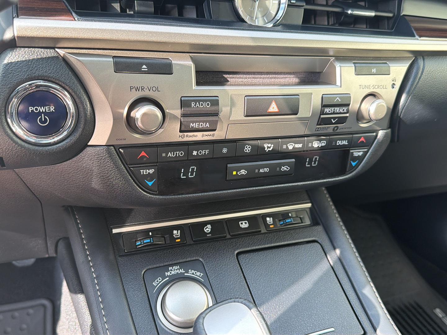Used 2017 Lexus ES Sedan