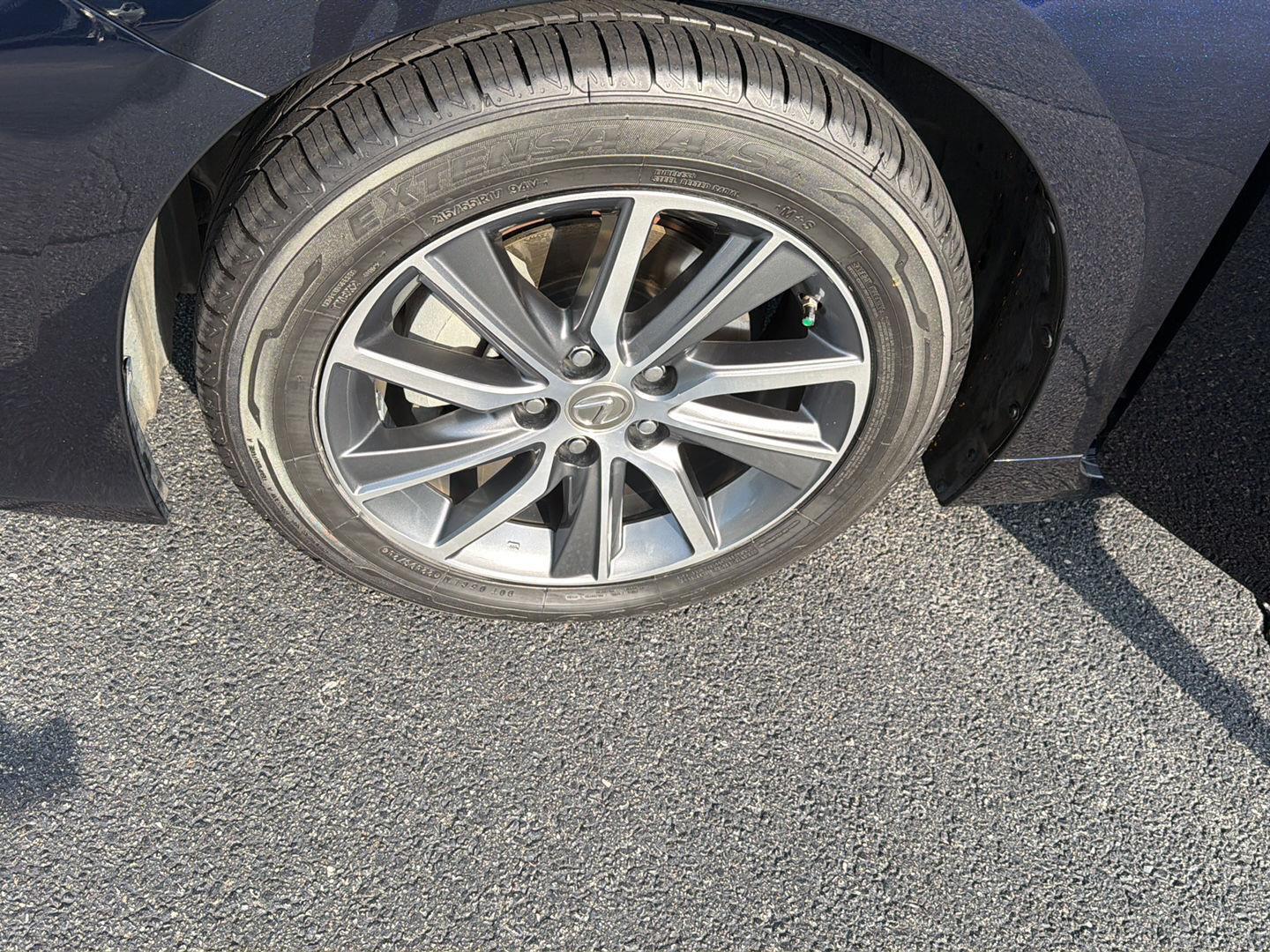 Used 2017 Lexus ES Sedan