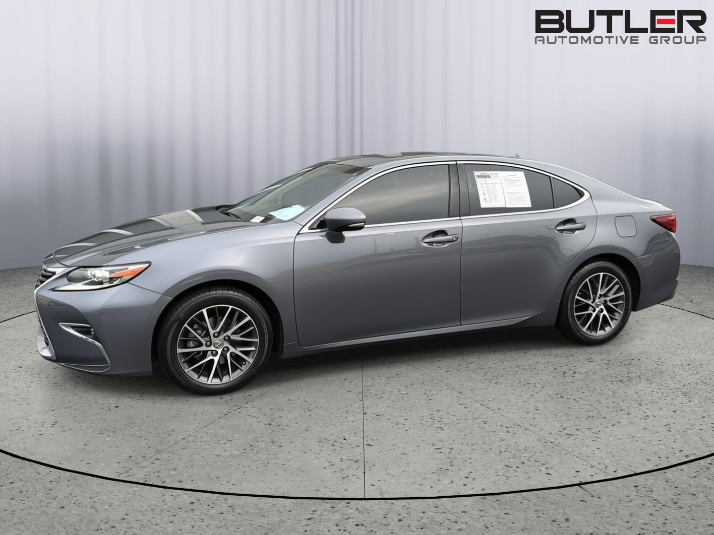 Used 2018 Lexus ES Sedan