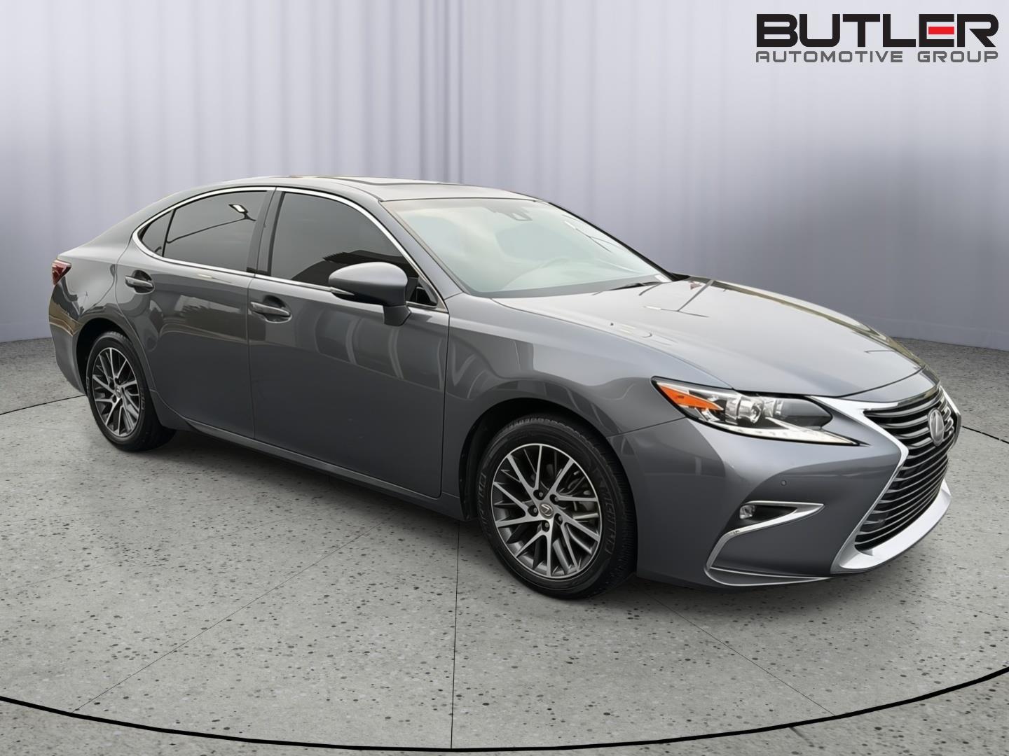 Used 2018 Lexus ES Sedan