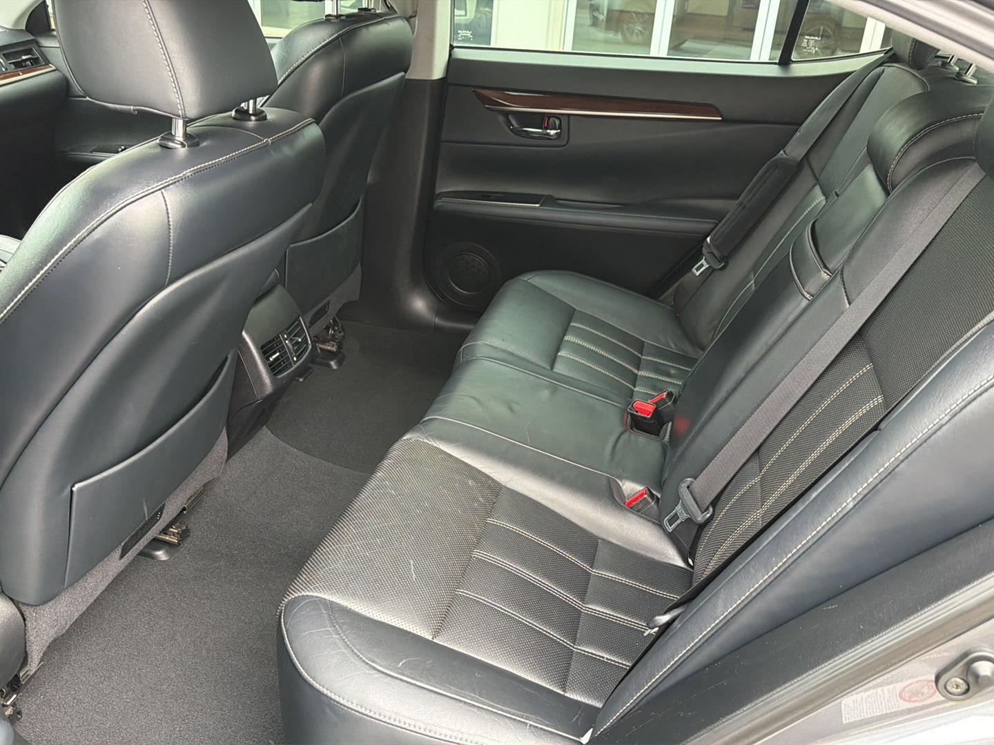 Used 2018 Lexus ES Sedan