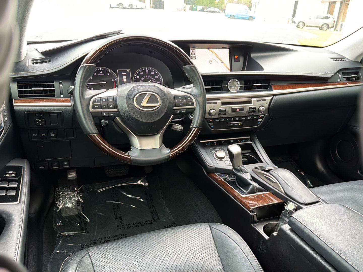 Used 2018 Lexus ES Sedan