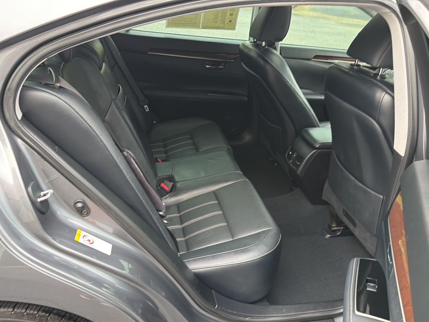 Used 2018 Lexus ES Sedan