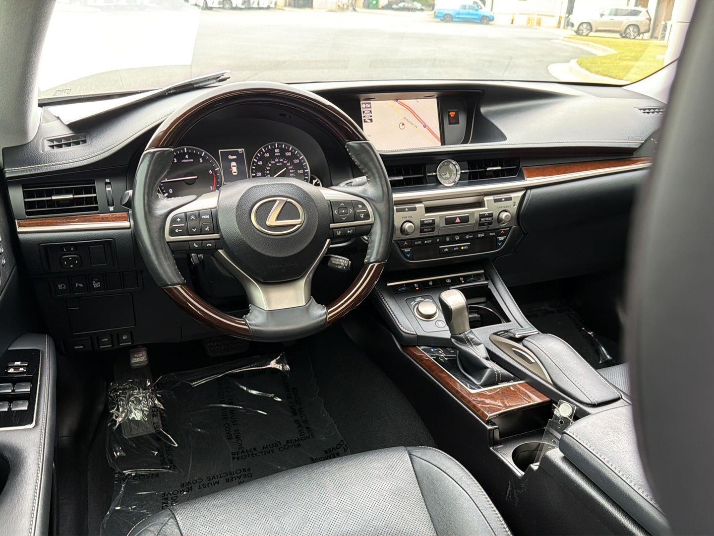 Used 2018 Lexus ES Sedan