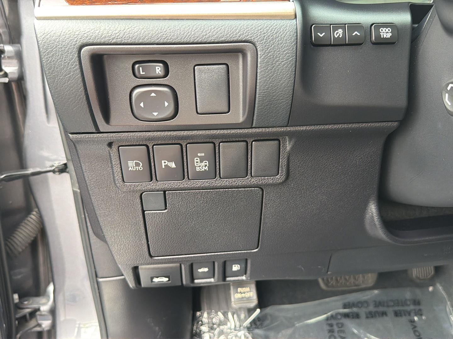 Used 2018 Lexus ES Sedan