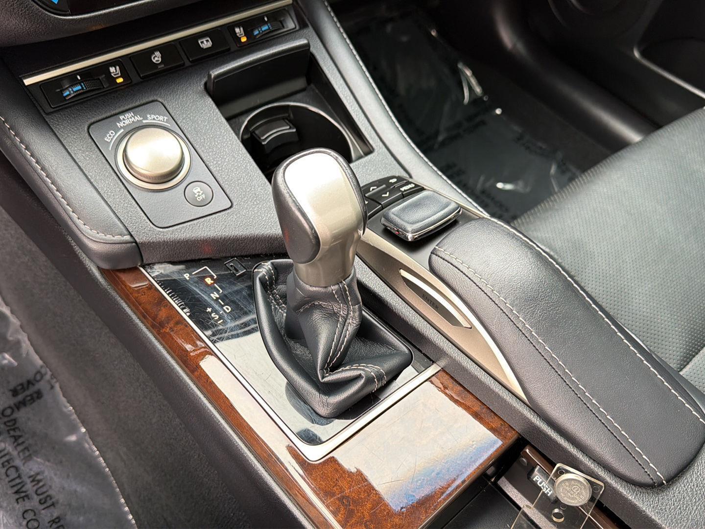 Used 2018 Lexus ES Sedan