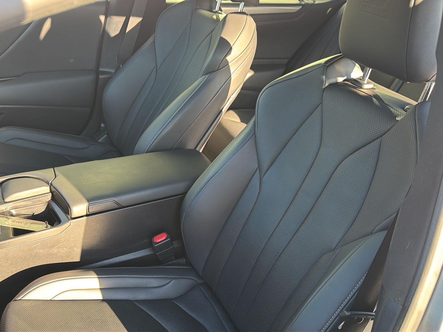 Used 2022 Lexus ES Sedan