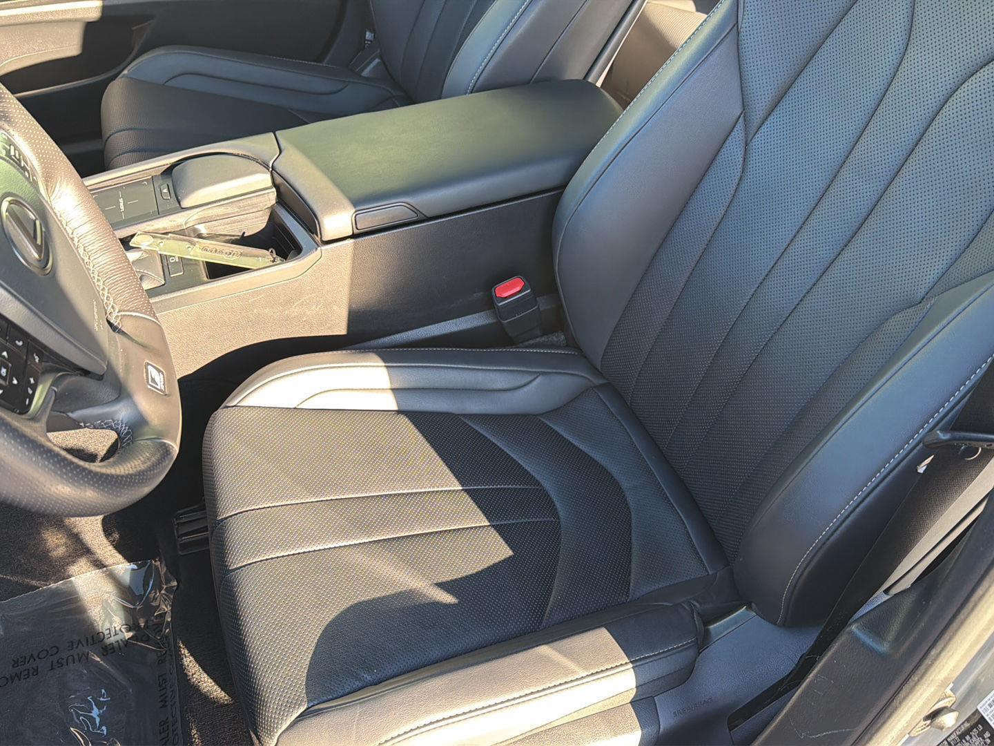 Used 2022 Lexus ES Sedan