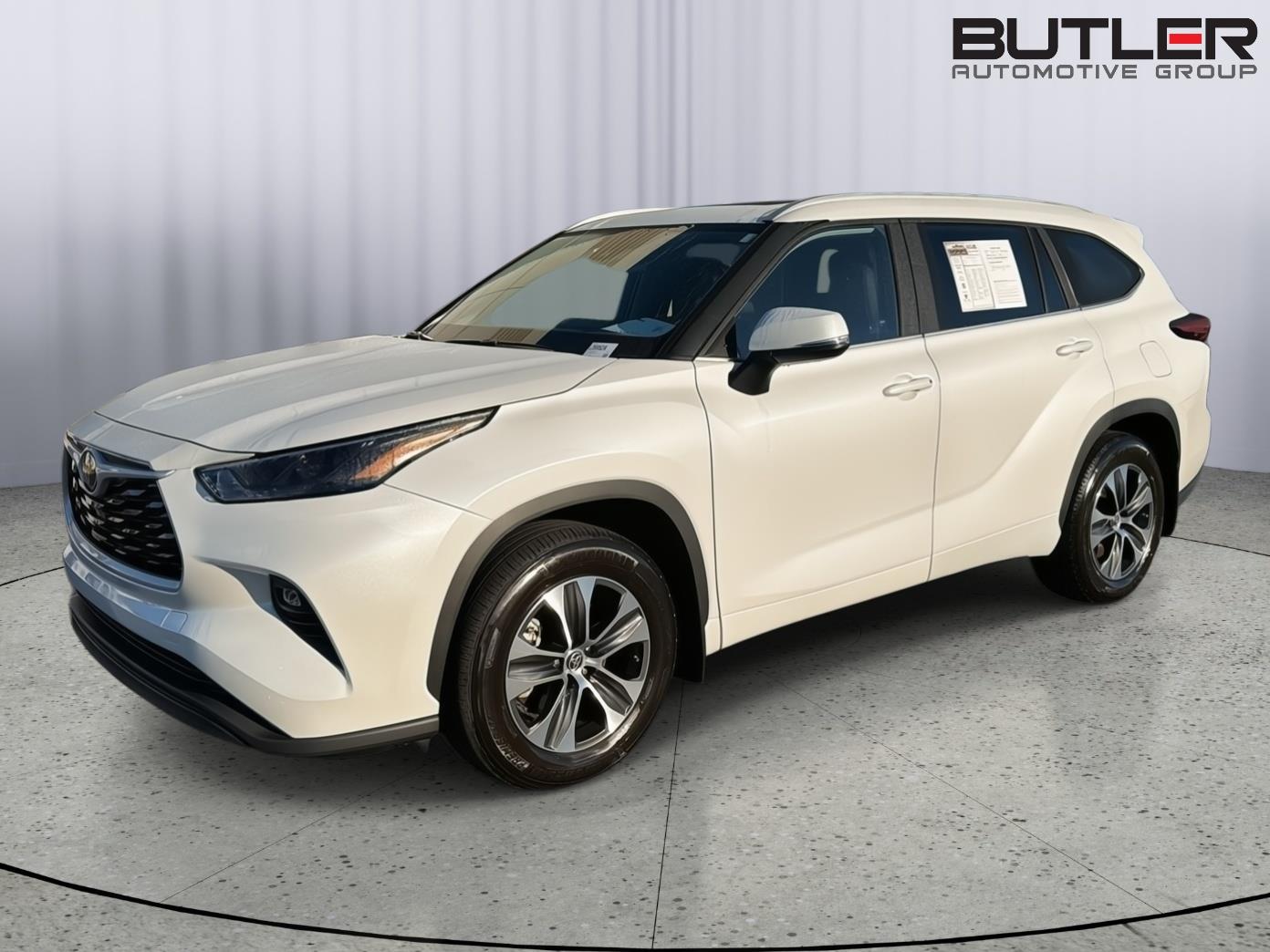 Used 2025 Toyota Highlander SUV