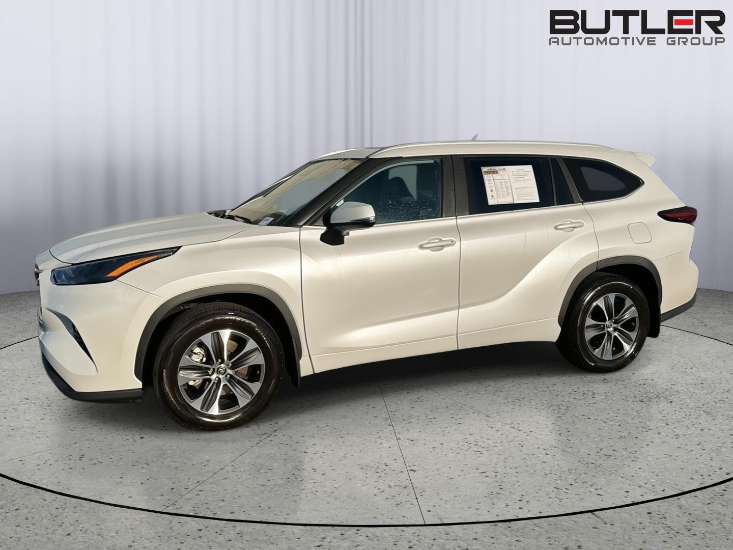 Used 2025 Toyota Highlander SUV
