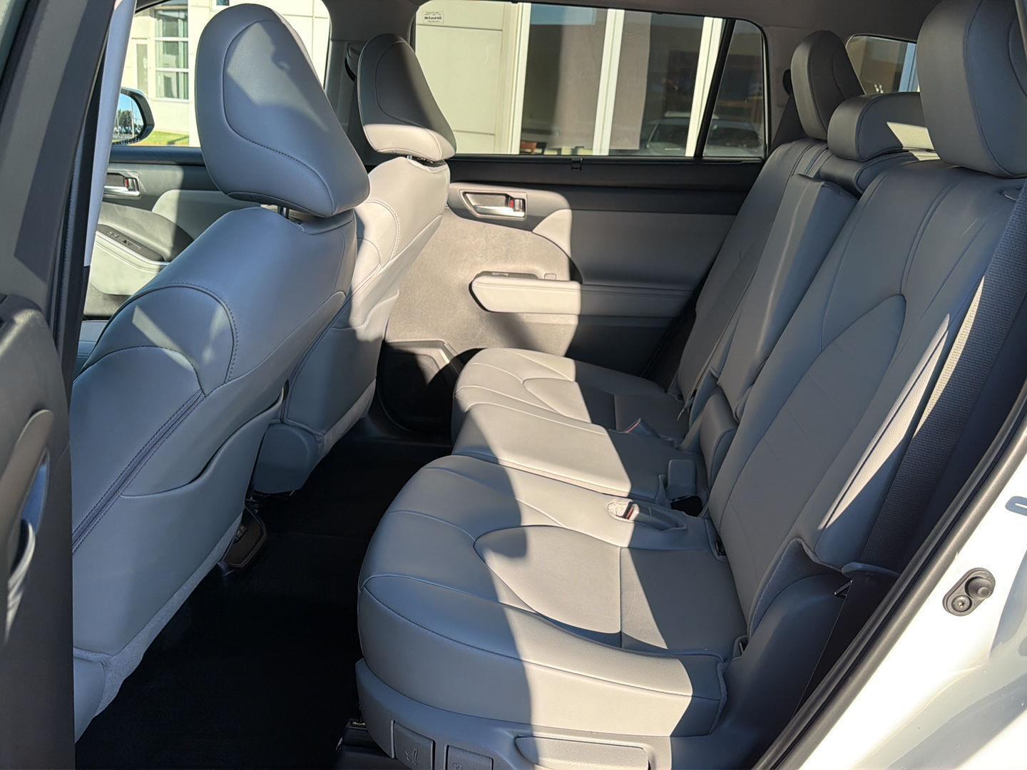 Used 2025 Toyota Highlander SUV