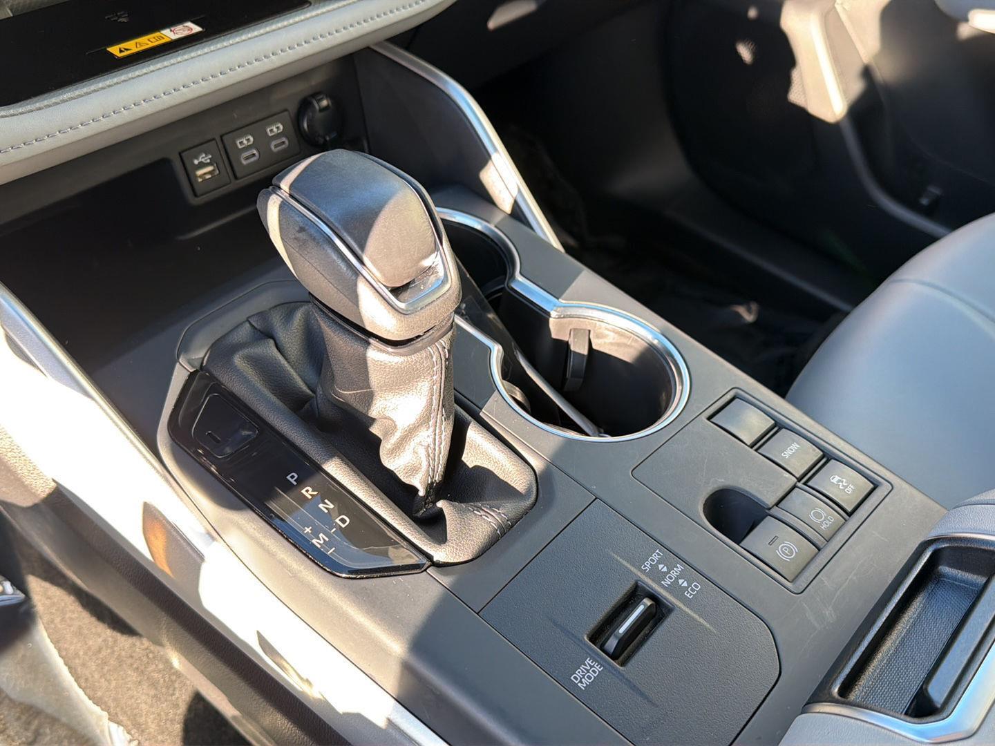 Used 2025 Toyota Highlander SUV
