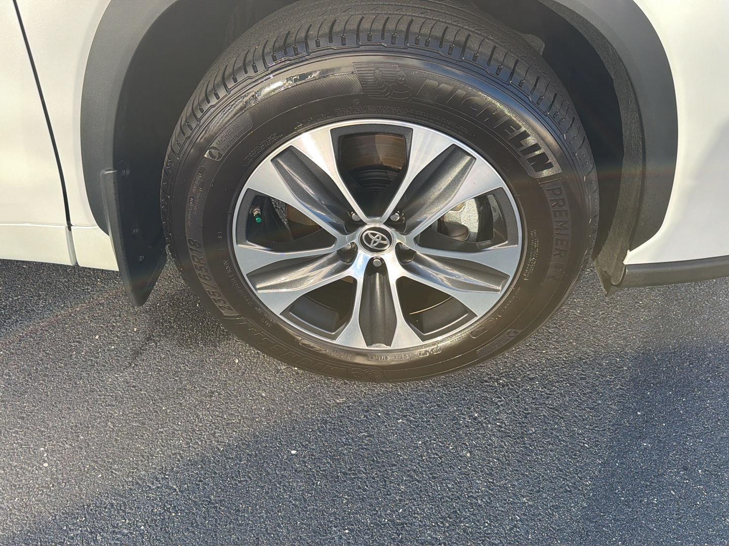 Used 2025 Toyota Highlander SUV
