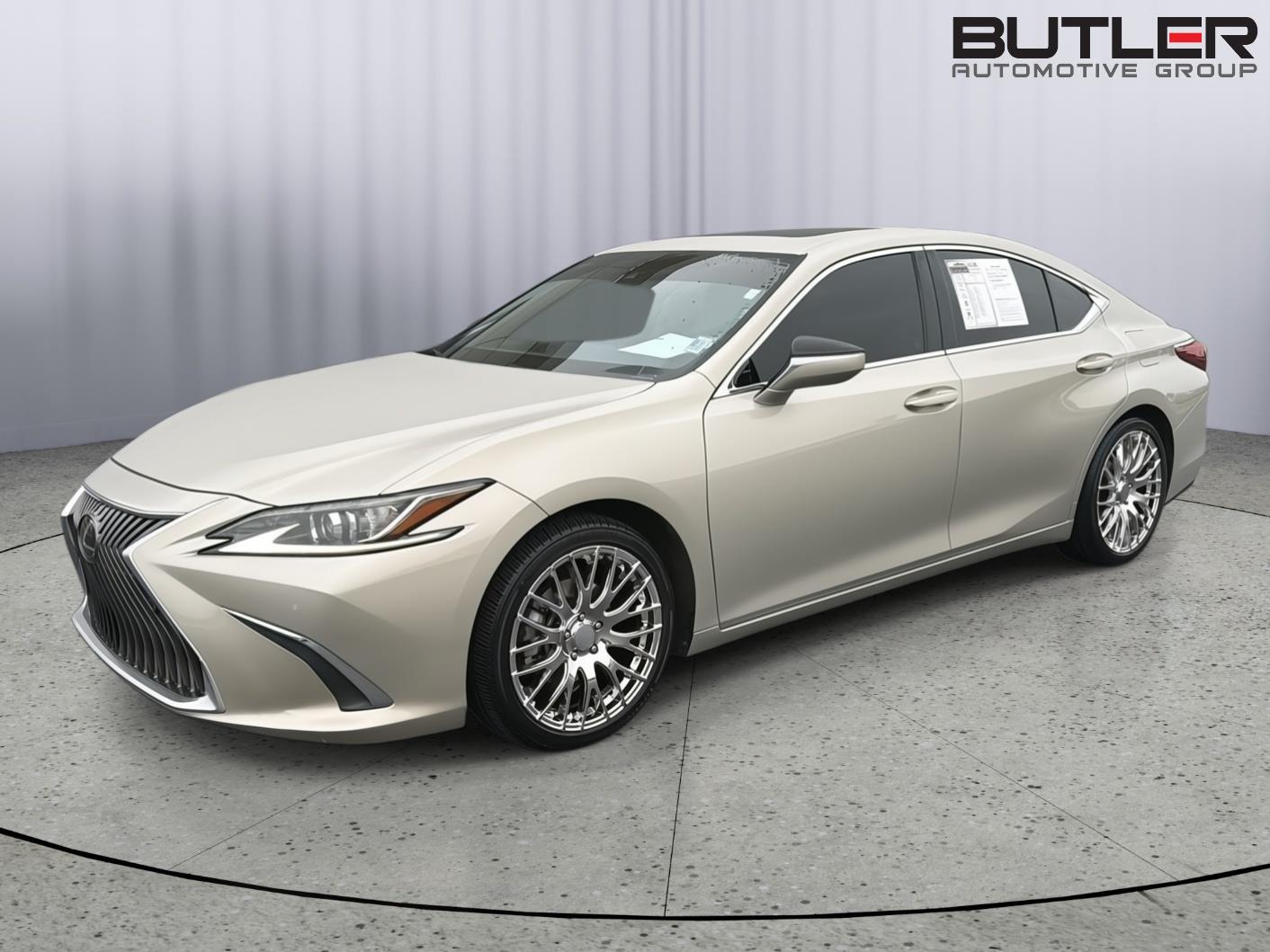 Used 2020 Lexus ES Sedan
