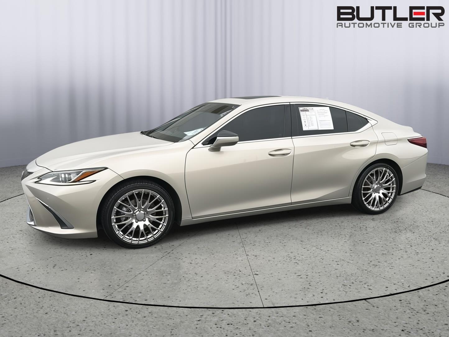 Used 2020 Lexus ES Sedan