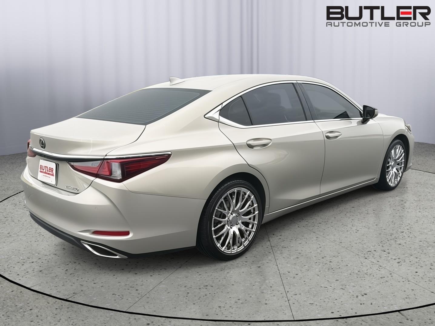 Used 2020 Lexus ES Sedan