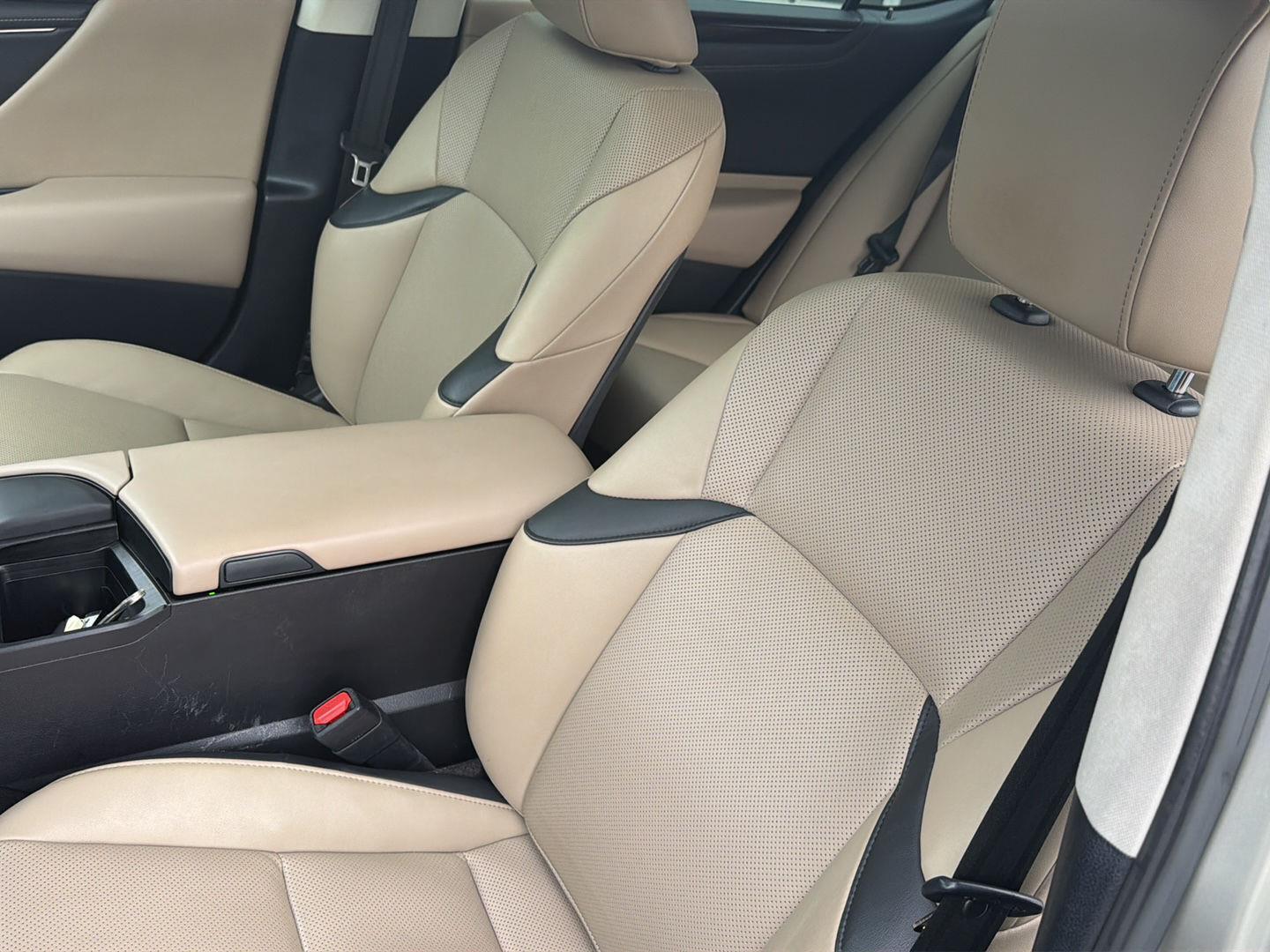 Used 2020 Lexus ES Sedan