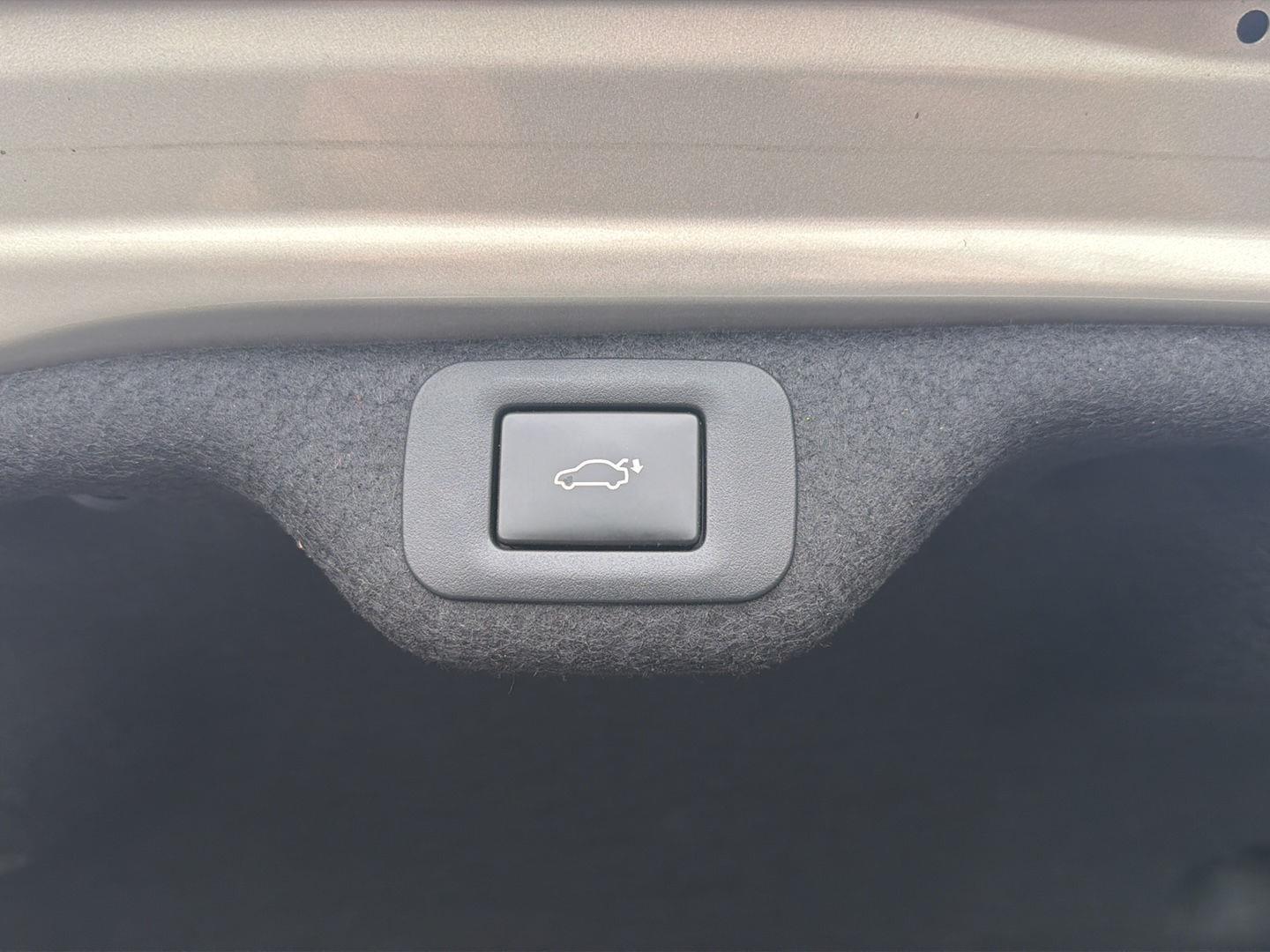 Used 2020 Lexus ES Sedan