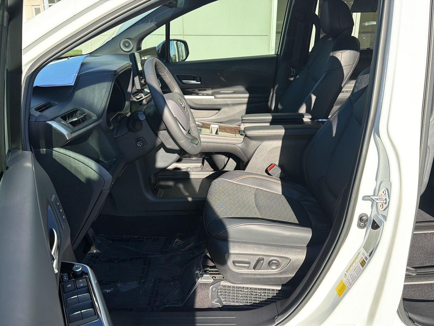 Used 2025 Toyota Sienna Van