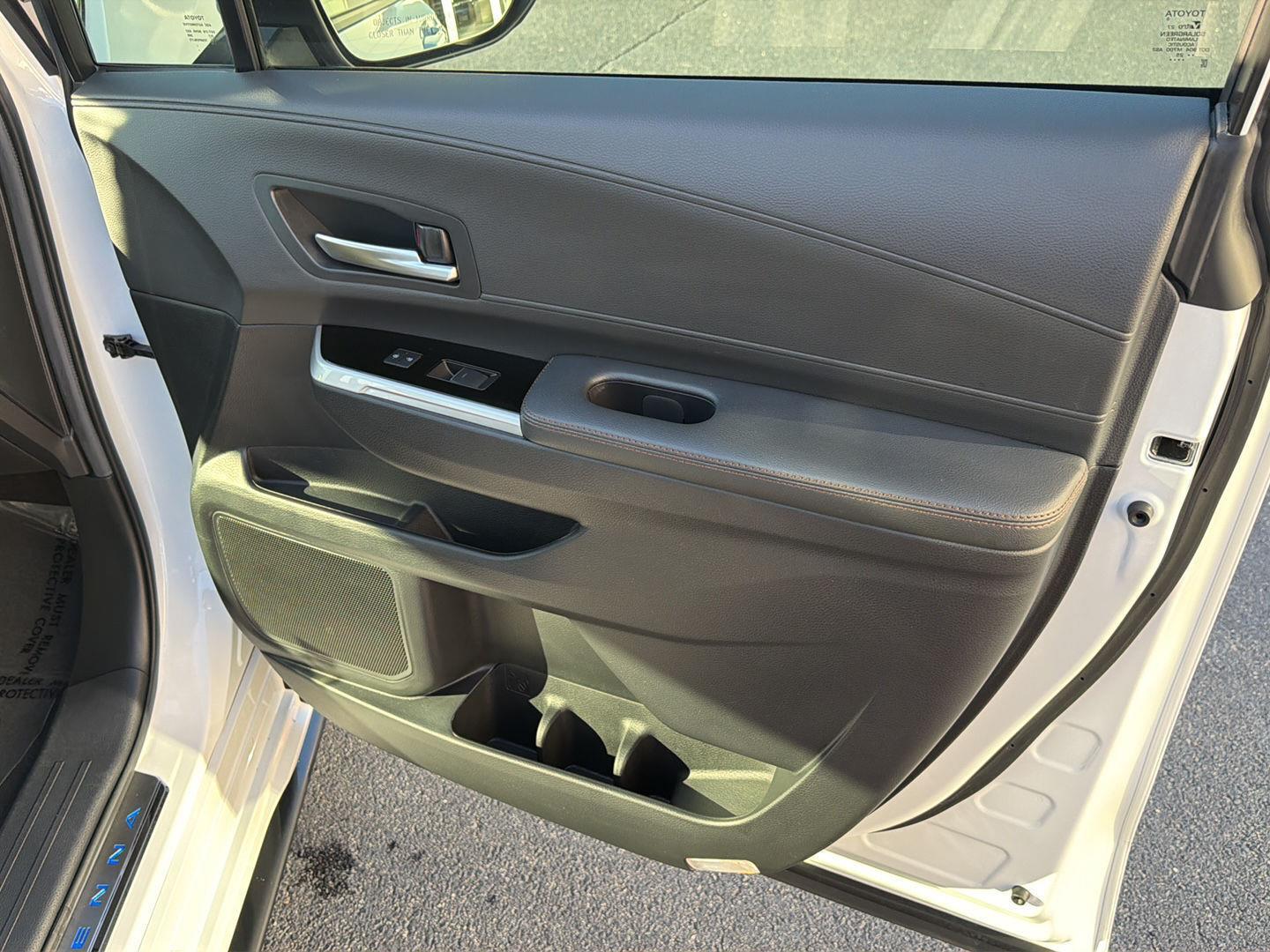 Used 2025 Toyota Sienna Van