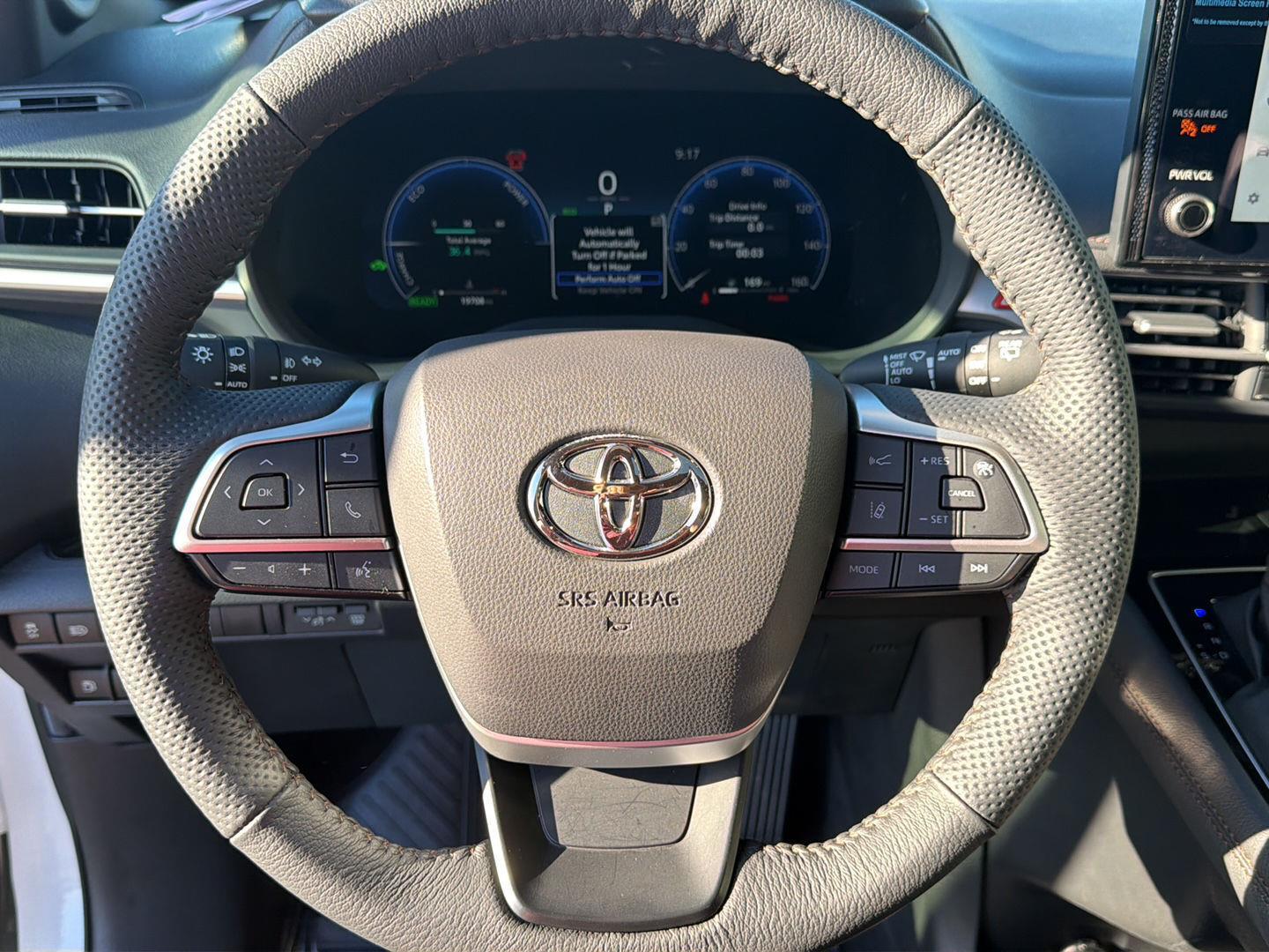 Used 2025 Toyota Sienna Van