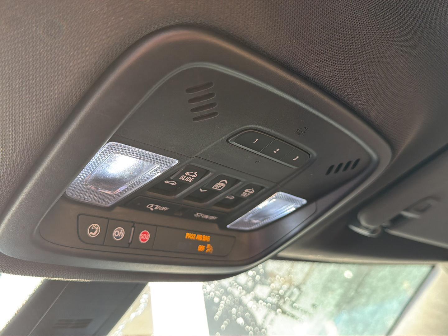 Used 2023 Chevrolet Traverse SUV