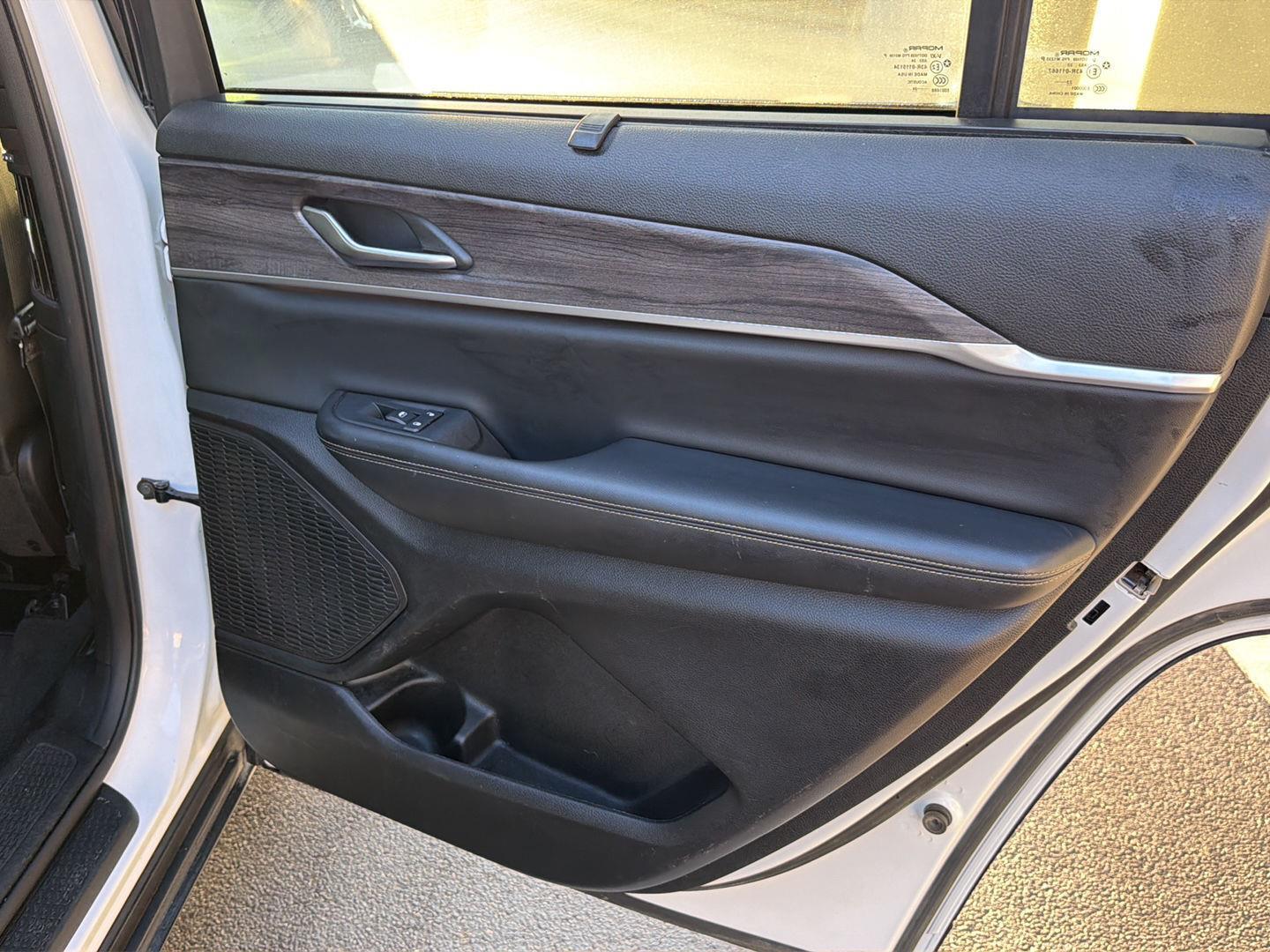Used 2024 Jeep Grand Cherokee L SUV