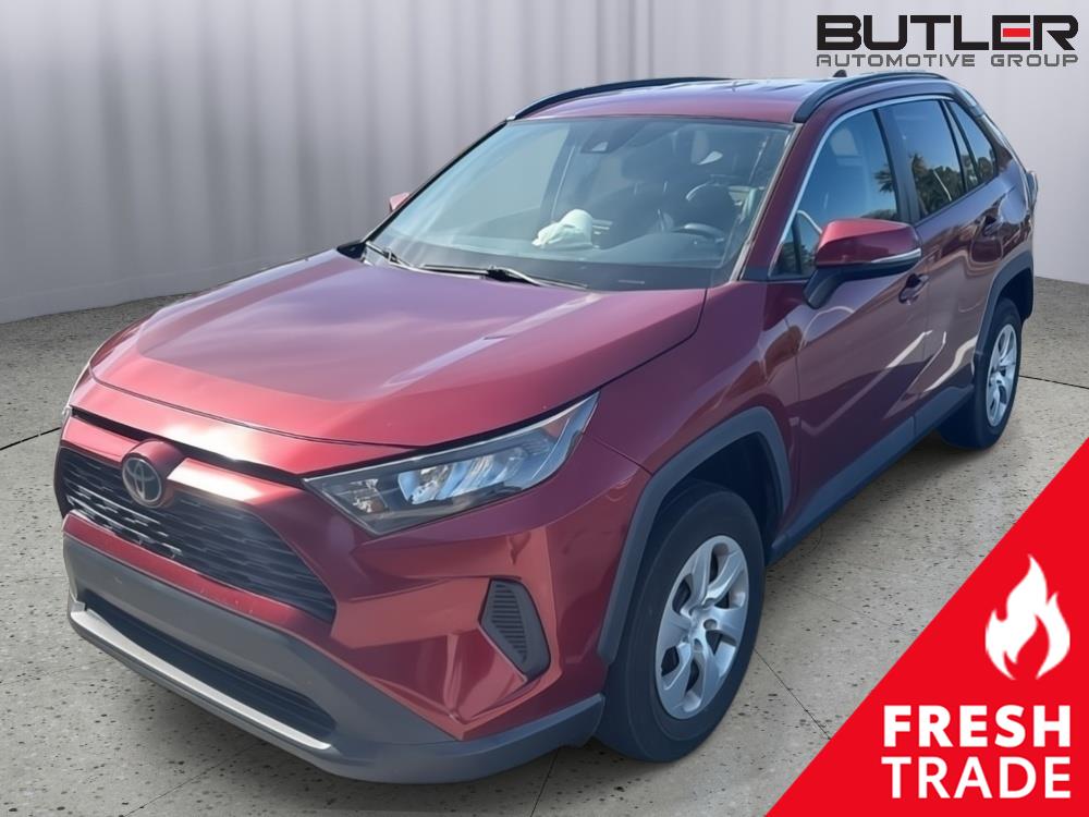 Red (Ruby Flare Pearl) 2021 Toyota RAV4 LE FWD SUV / Crossover Front-Wheel Drive 8-Speed Automatic
