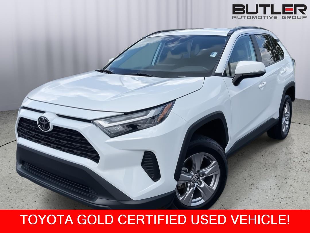 2023 Toyota RAV4 XLE's photo