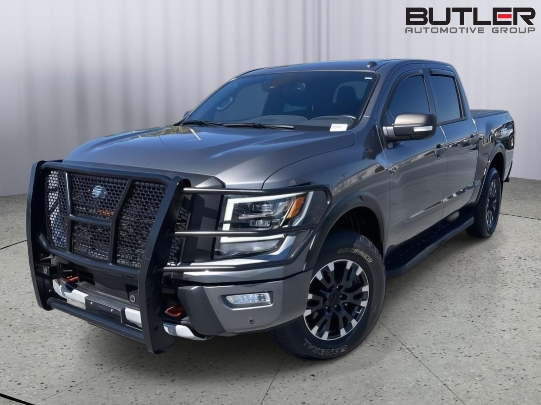 2021 Nissan Titan PRO-4X's photo