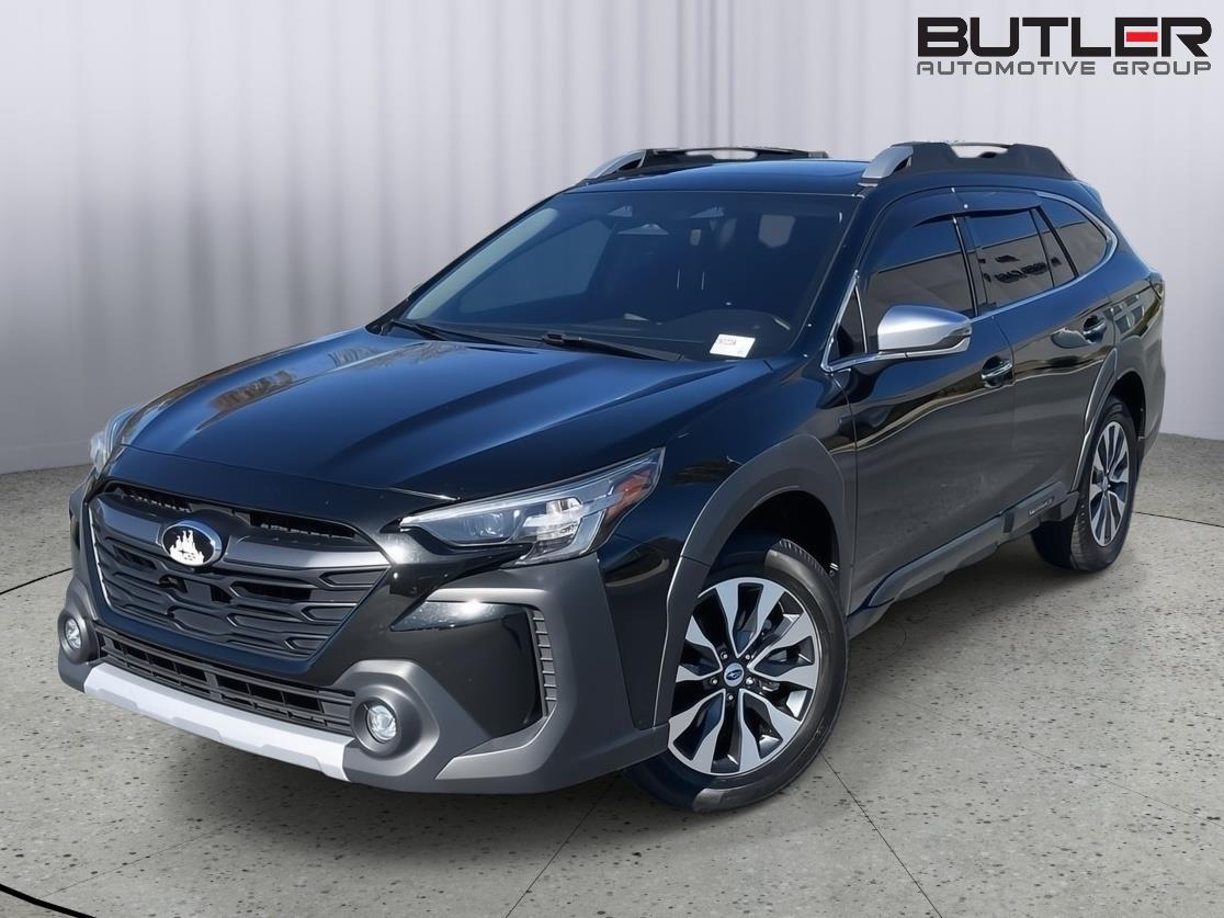 2023 Subaru Outback Touring's photo
